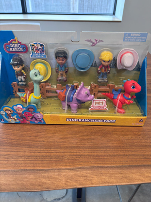 Picture of Dino Ranch 6 Action Figure Pack